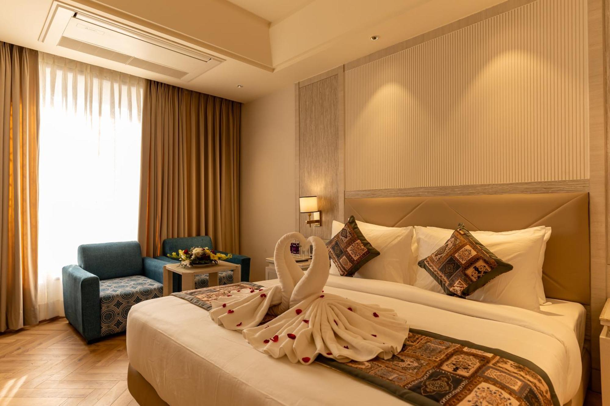 Sandoz Amritsar Near Golden Temple Екстериор снимка