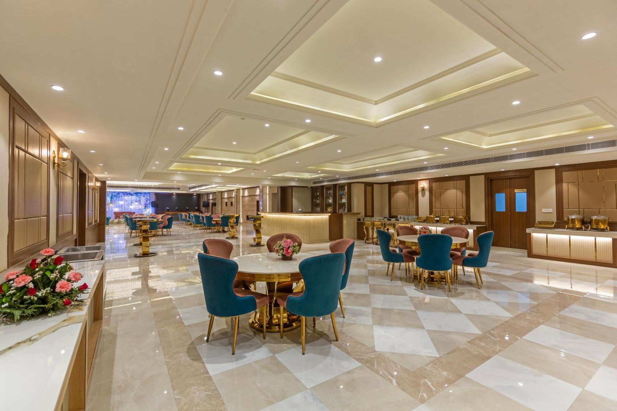 Sandoz Amritsar Near Golden Temple Екстериор снимка