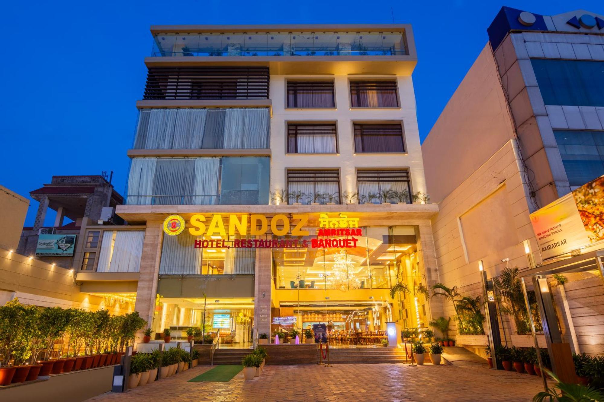 Sandoz Amritsar Near Golden Temple Екстериор снимка