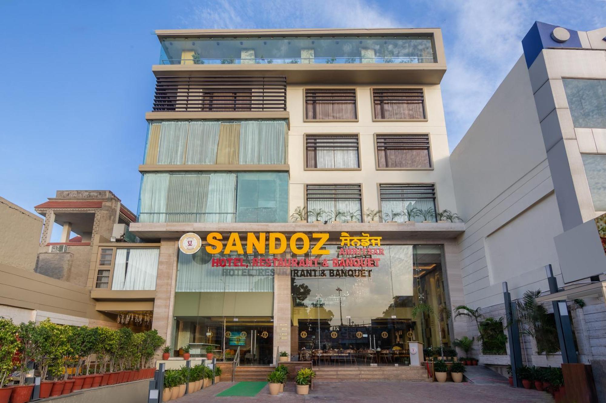 Sandoz Amritsar Near Golden Temple Екстериор снимка